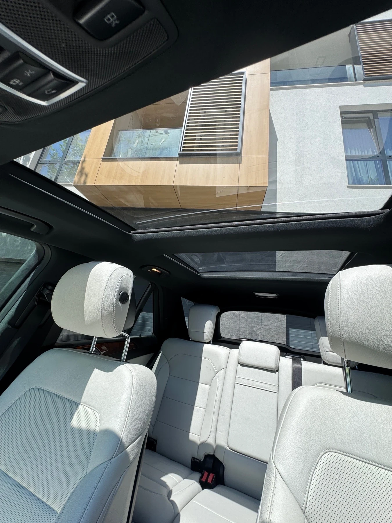 Mercedes-Benz GLE 400 4M AMG Pack Full, снимка 12 - Автомобили и джипове - 54313952