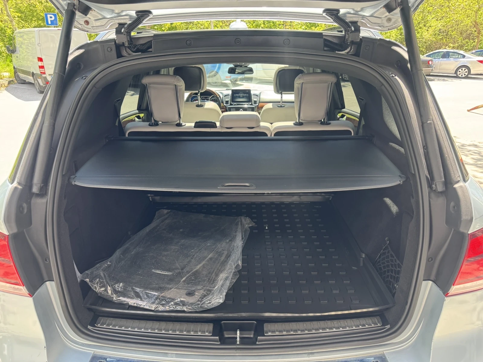 Mercedes-Benz GLE 400 4M AMG Pack Full, снимка 7 - Автомобили и джипове - 54313952