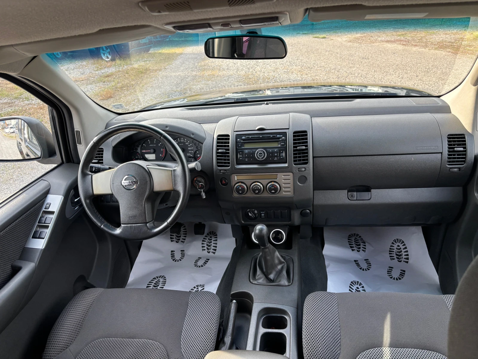 Nissan Navara 3.0d, снимка 9 - Автомобили и джипове - 54866249