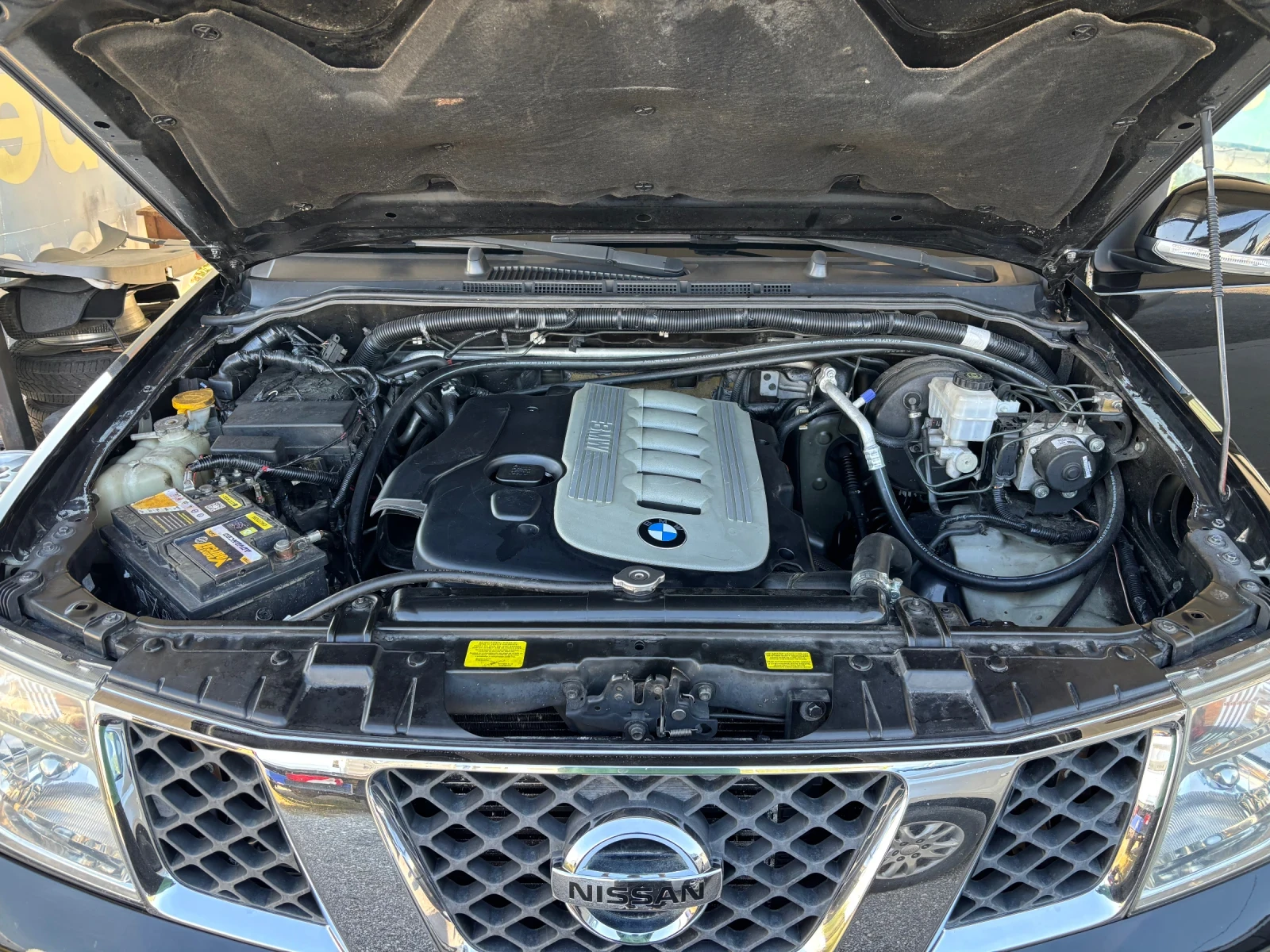 Nissan Navara 3.0d, снимка 12 - Автомобили и джипове - 54866249