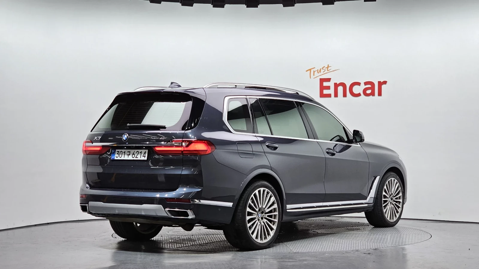 BMW X7 7 SEATS| LASER LED| HUD| 360| PANO| HARMAN KARDON|, снимка 2 - Автомобили и джипове - 55064104