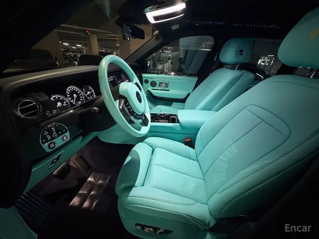 Rolls-Royce Cullinan, снимка 12 - Автомобили и джипове - 56166590
