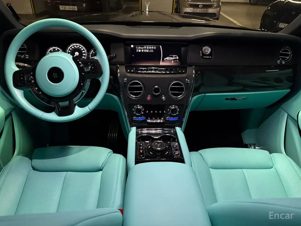 Rolls-Royce Cullinan, снимка 7 - Автомобили и джипове - 56166590