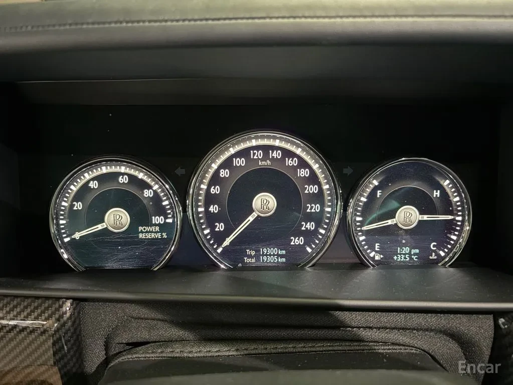 Rolls-Royce Cullinan, снимка 8 - Автомобили и джипове - 56166590