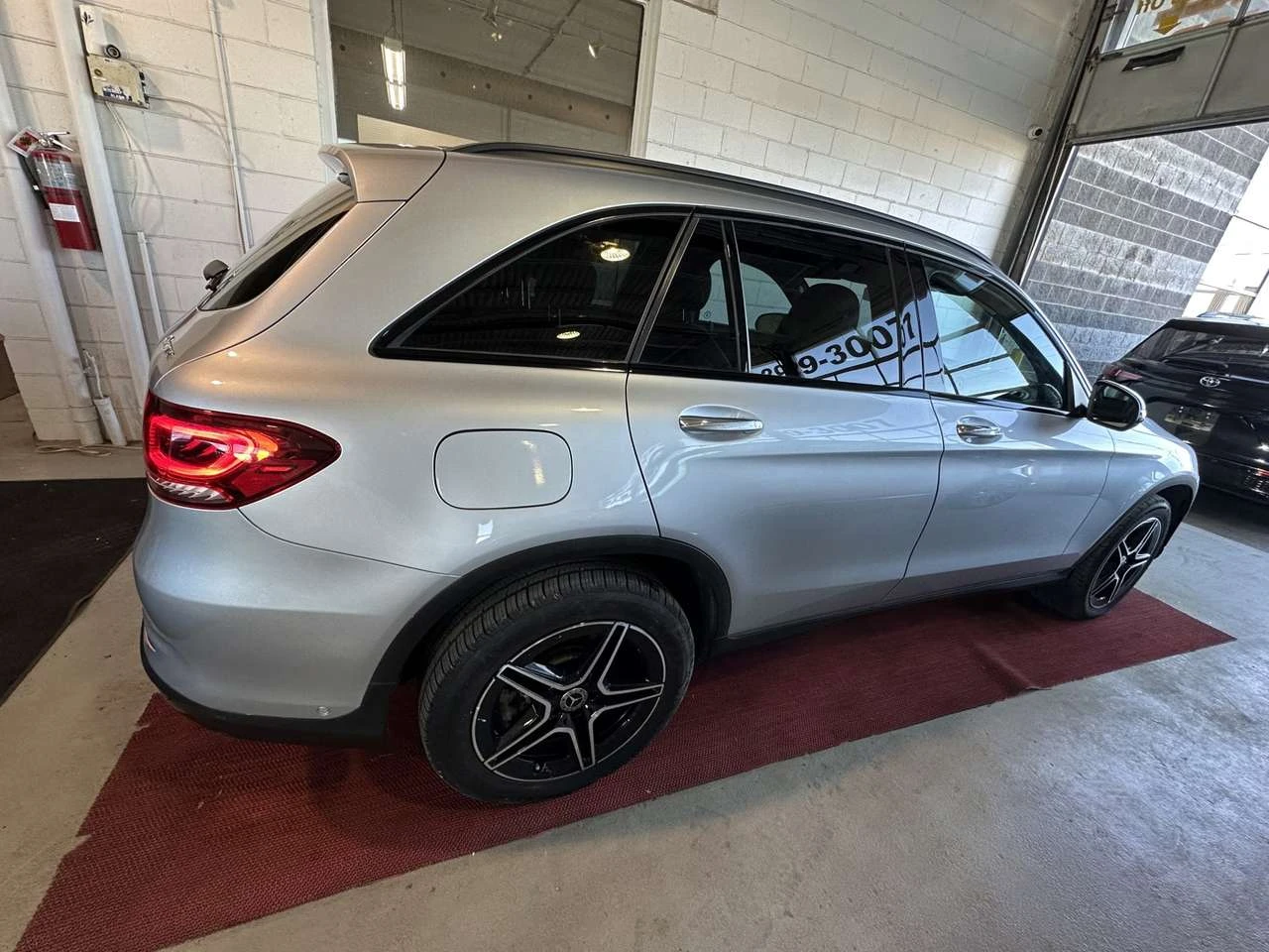 Mercedes-Benz GLC 300 4MATIC, снимка 10 - Автомобили и джипове - 56680459