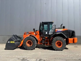 Челен товарач Hitachi ZW 250-6, снимка 1