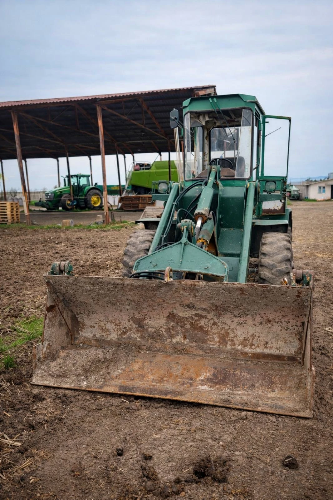 Челен товарач Liebherr 508