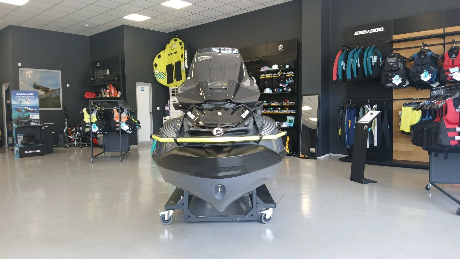 Джет Bombardier Sea Doo Explorer Pro 230 , снимка 2 - Воден транспорт - 55172626