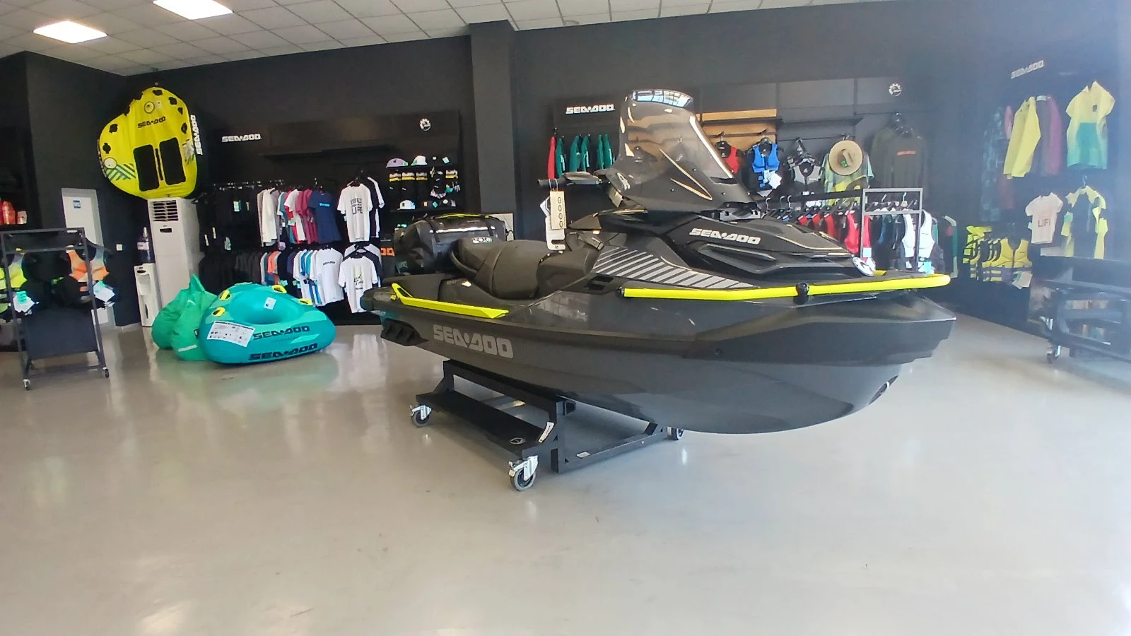 Джет Bombardier Sea Doo Explorer Pro 230 , снимка 5 - Воден транспорт - 55172626