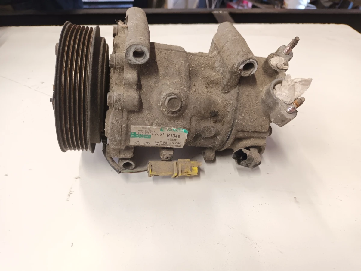 ��������� �������� ���� 207 1.4 ������ � | Mobile.bg � ����������� 1