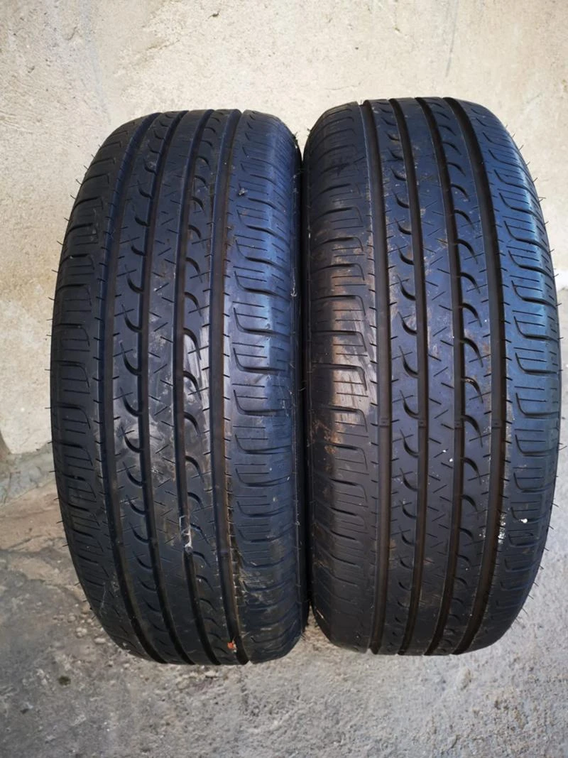 Гуми Летни 215/60R17, снимка 1 - Гуми и джанти - 18879688