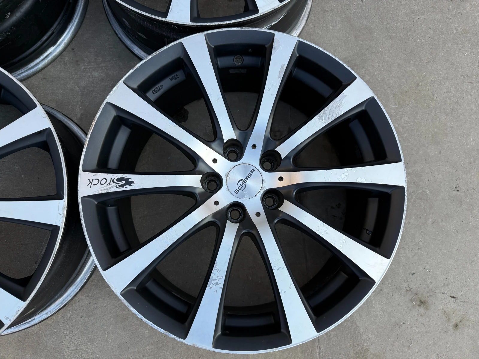 ������ | Mobile.bg � ����������� 4