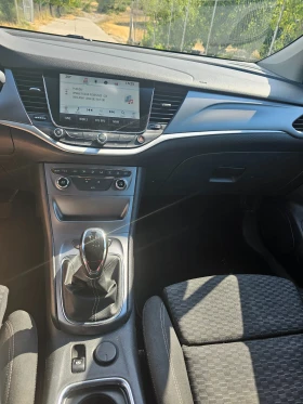 Opel Astra sports tourer, снимка 9