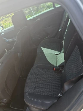 Opel Astra sports tourer, снимка 11