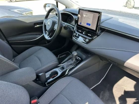 Toyota Corolla 1.8 HEV Executive, снимка 11
