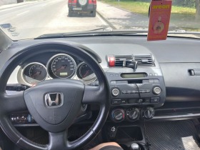 Honda Jazz ГАЗ бензин , снимка 11 - Автомобили и джипове - 46159883
