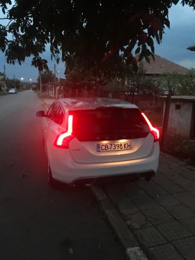 Volvo V60, снимка 14