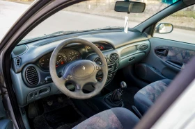 Renault Megane - 890 € - 11337350 8
