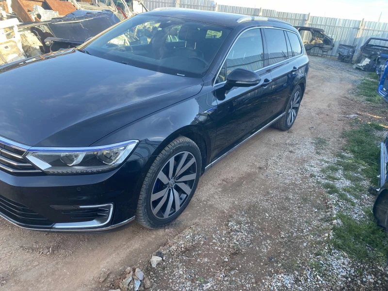 VW Passat 1.4.1.5TFSI, снимка 2 - Автомобили и джипове - 41466159