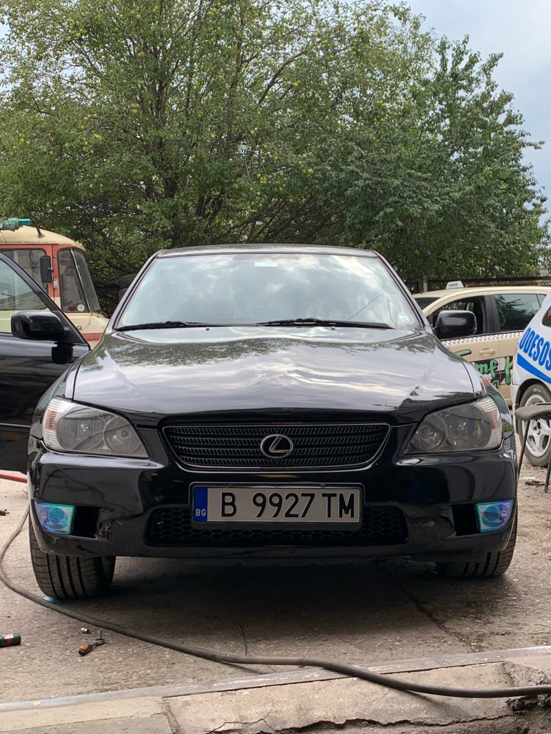 Lexus IS 200 2.0 155 hp, снимка 3 - Автомобили и джипове - 46629971