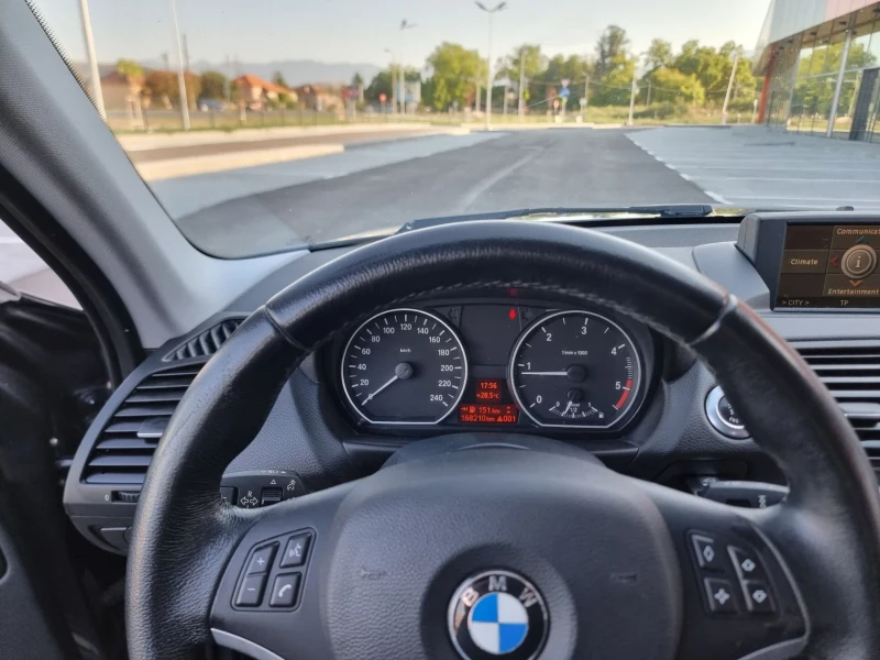 BMW 118 118D Navi, снимка 12 - Автомобили и джипове - 47172817