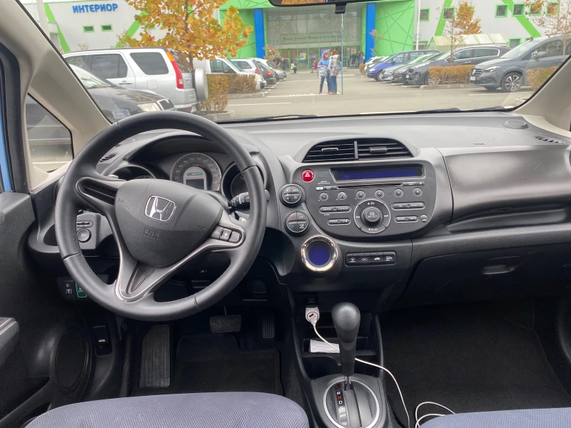 Honda Jazz 1, 4 Hybrid Автоматик Швейцария реални километри, снимка 12 - Автомобили и джипове - 48001293