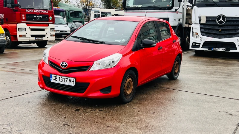 Toyota Yaris 1.3i, снимка 1 - Автомобили и джипове - 48715880