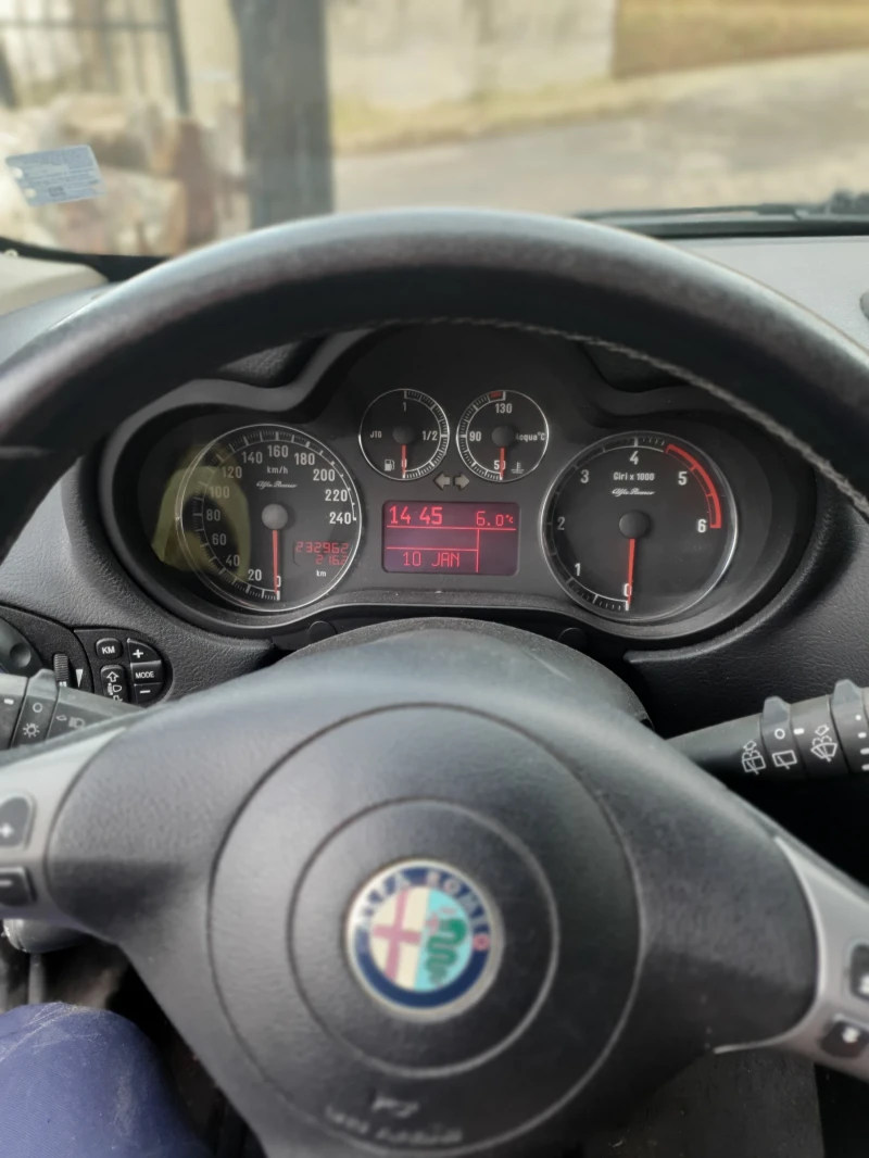 Alfa Romeo 147, снимка 11 - Автомобили и джипове - 49112096