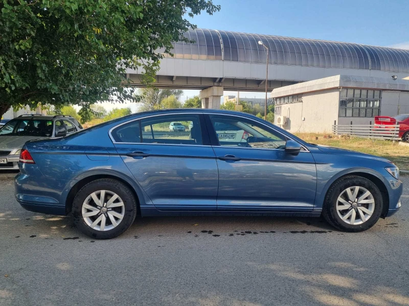 VW Passat, снимка 2 - Автомобили и джипове - 52567183