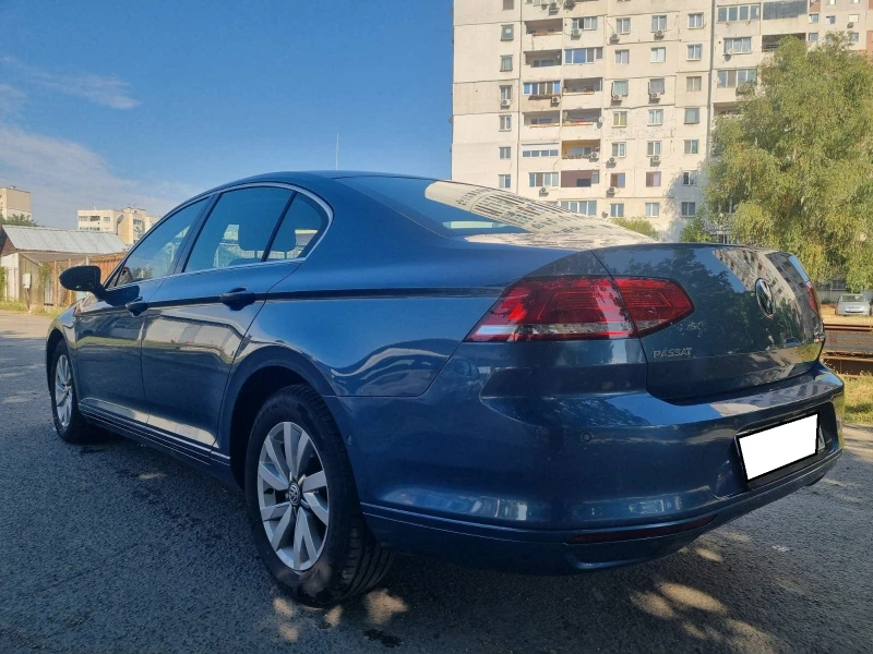 VW Passat, снимка 5 - Автомобили и джипове - 52567183