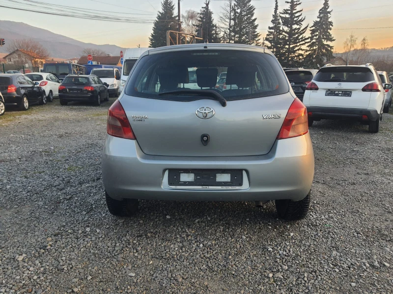 Toyota Yaris, снимка 6 - Автомобили и джипове - 52854543