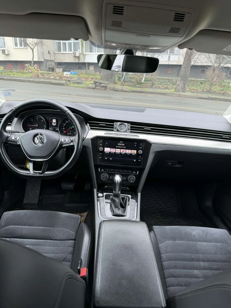 VW Passat, снимка 17 - Автомобили и джипове - 53055264