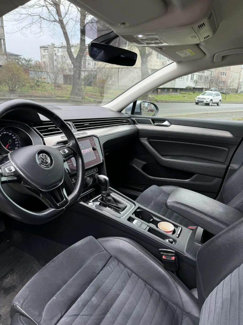 VW Passat, снимка 15 - Автомобили и джипове - 53055264