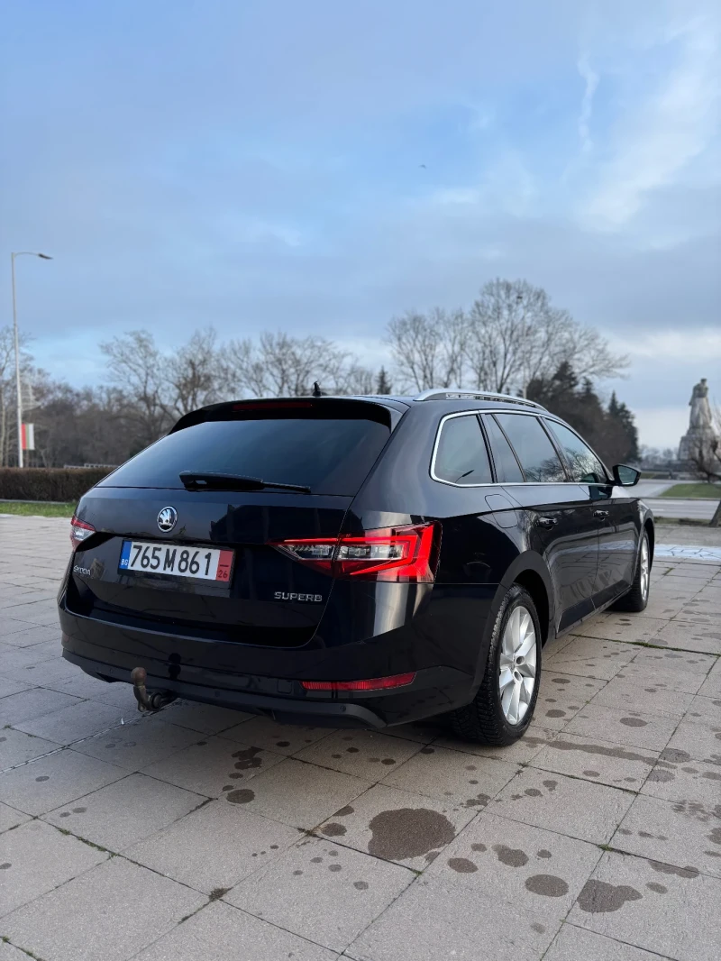 Skoda Superb 2.0 tdi 190кс Camera Carplay Distronic, снимка 6 - Автомобили и джипове - 53419161