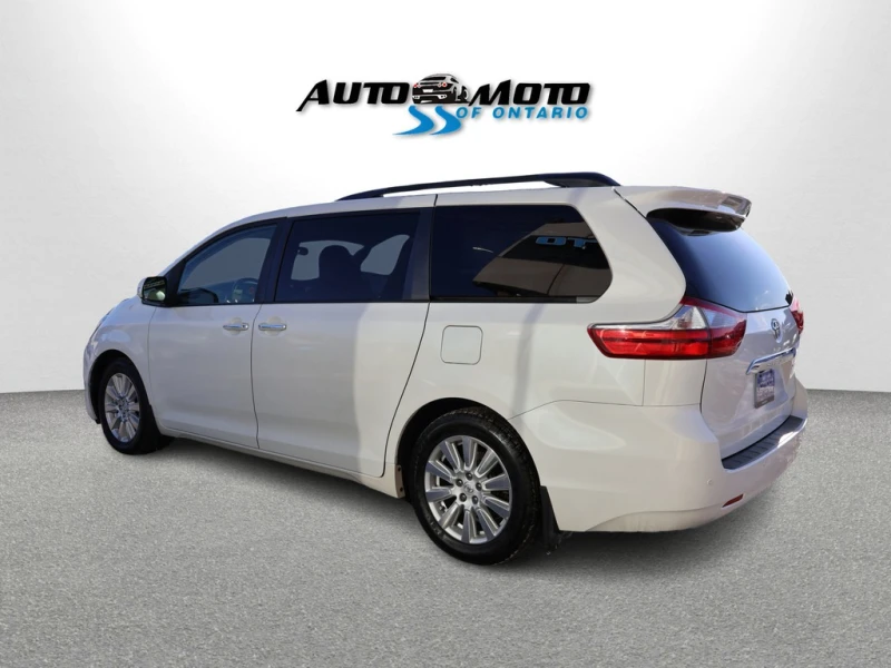 Toyota Sienna Limited Premium * 7 Места * Телевизор * Carfax * , снимка 4 - Автомобили и джипове - 53459642