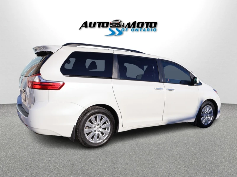 Toyota Sienna Limited Premium * 7 Места * Телевизор * Carfax * , снимка 6 - Автомобили и джипове - 53459642