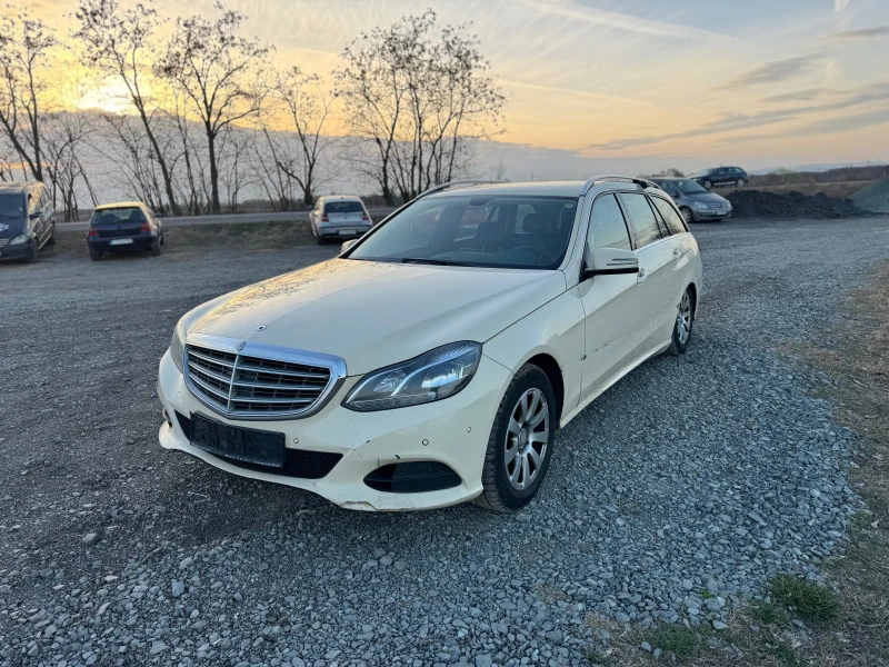 Mercedes-Benz E 200 Taxi на части - 11 лв. - 68257163 | Car24.bg