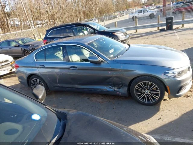 BMW 330 xDrive* Head UP* Памет* Ambient* м.Точки* Камера, снимка 4 - Автомобили и джипове - 53823952