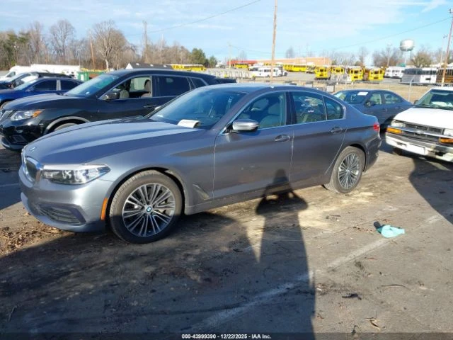 BMW 330 xDrive* Head UP* Памет* Ambient* м.Точки* Камера, снимка 3 - Автомобили и джипове - 53823952
