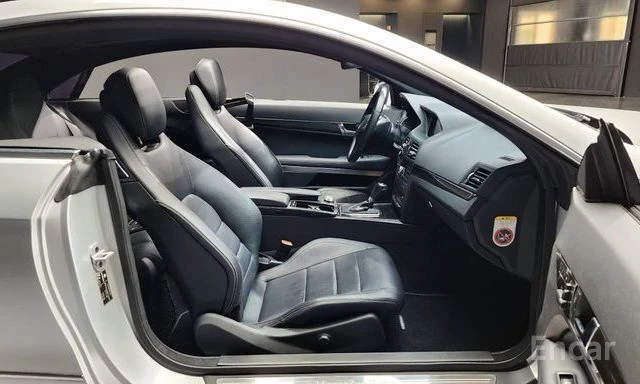 Mercedes-Benz E 350 E-Class E350 Coupe, снимка 13 - Автомобили и джипове - 54152961