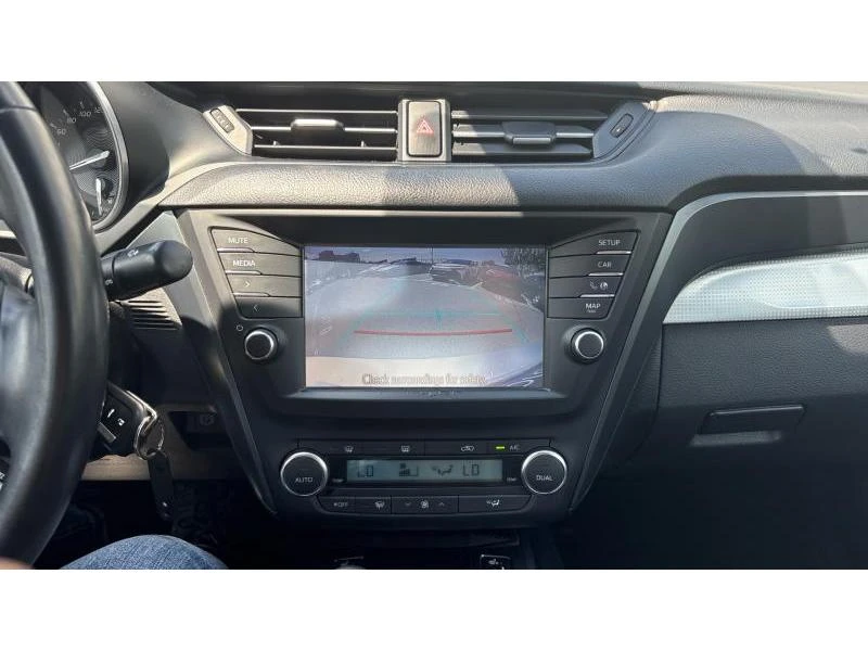Toyota Avensis SDN 1.6D 6MT EXECUTIVE, снимка 15 - Автомобили и джипове - 54626024