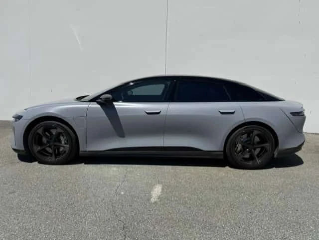 Lucid Air Grand Touring * CARFAX * БЕЗ ПЪРВОНАЧАЛНА ВНОСКА, снимка 2 - Автомобили и джипове - 55529994