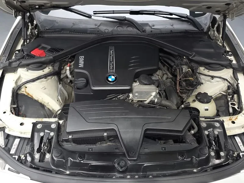 BMW 320 i M Sports - САМО 30% АВАНС, снимка 6 - Автомобили и джипове - 55896893