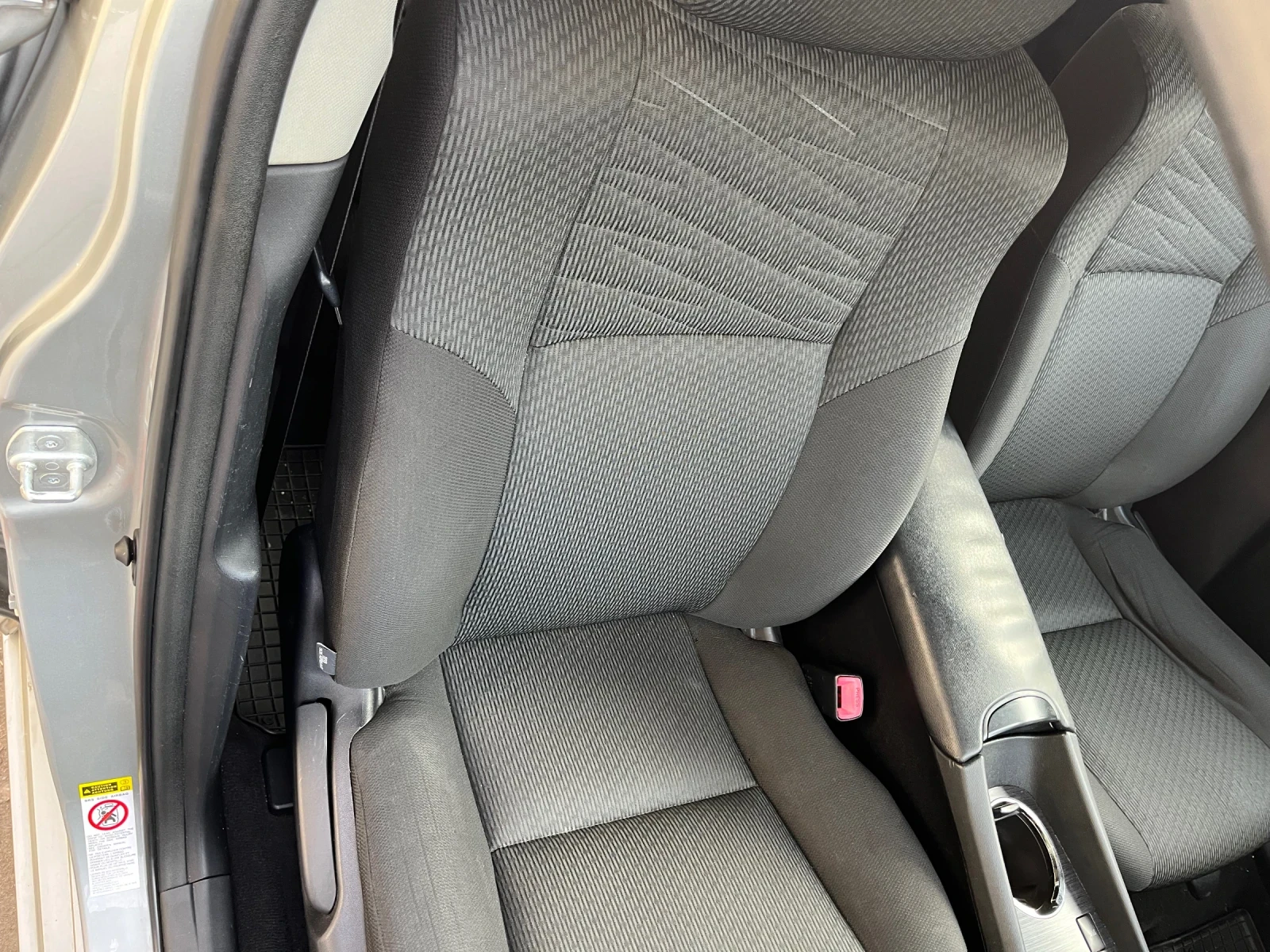 Toyota Avensis 2.0i AUTOMATIC-KEYLESS - изображение 10