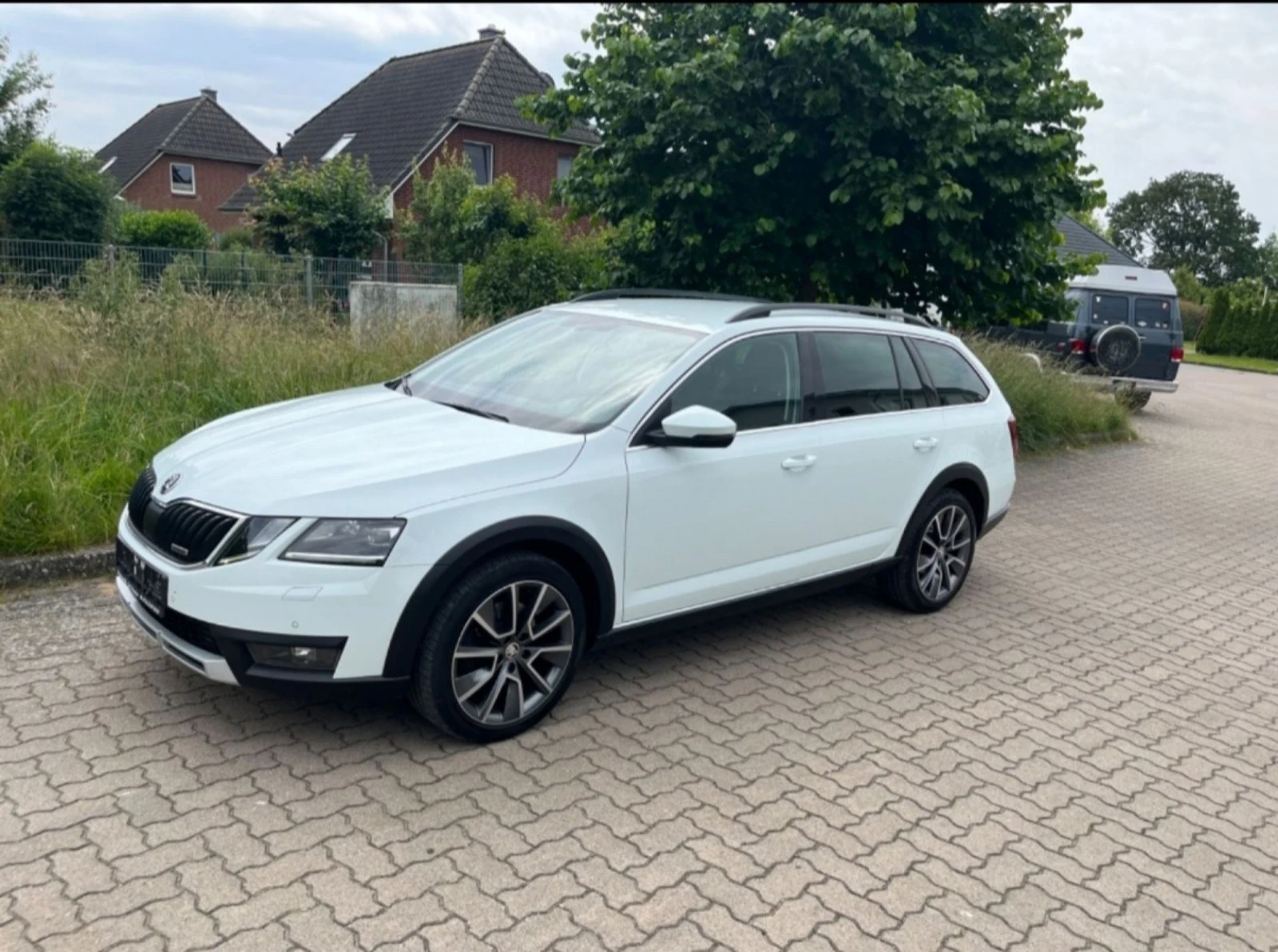 Skoda Octavia - [1] 