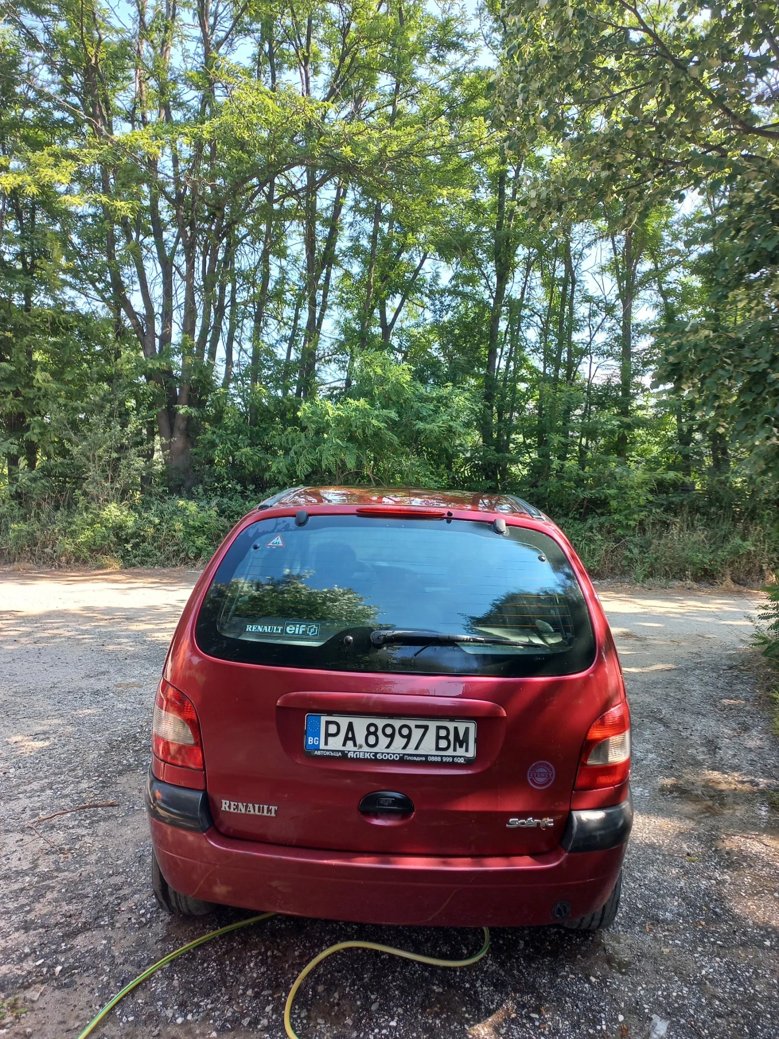 Renault Scenic 2.0 бензин/газ - изображение 4