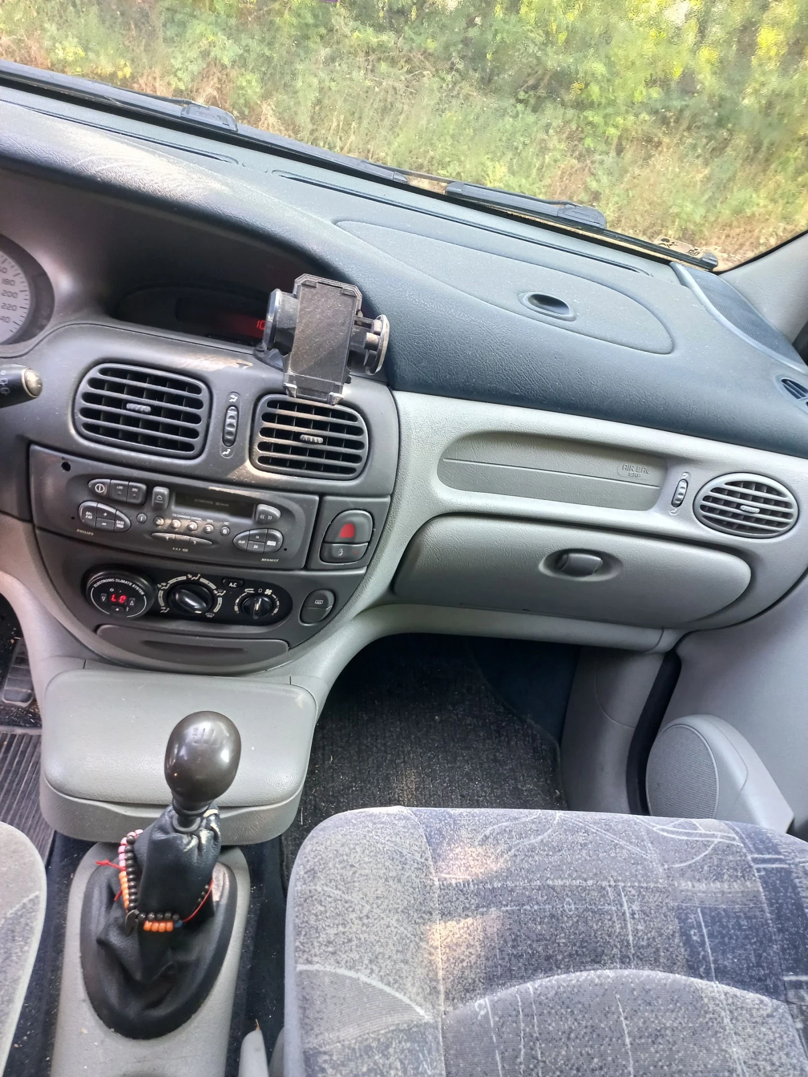 Renault Scenic 2.0 бензин/газ - изображение 7