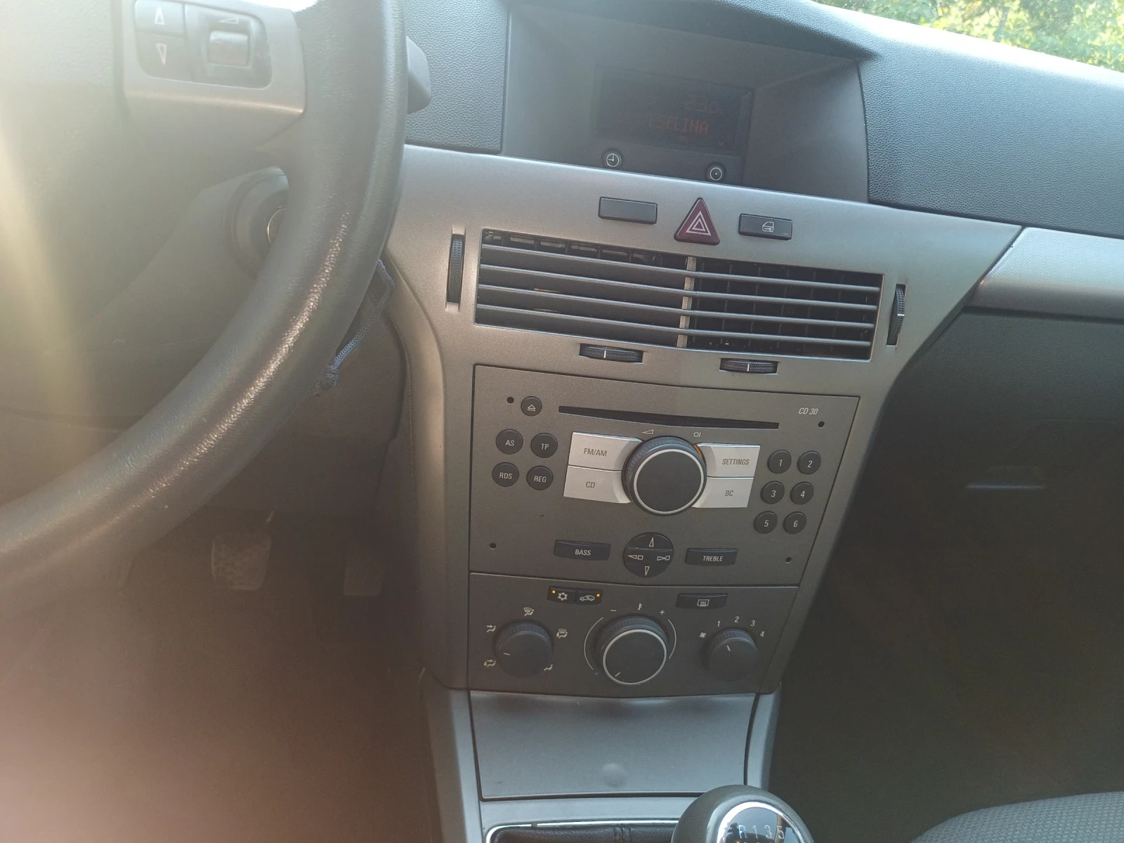 Opel Astra 1.6 twinport - изображение 9