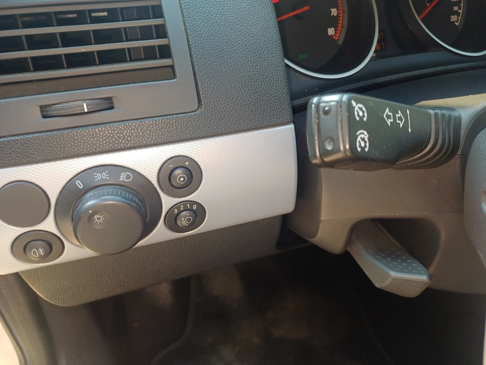 Opel Astra 1.6 twinport - изображение 8