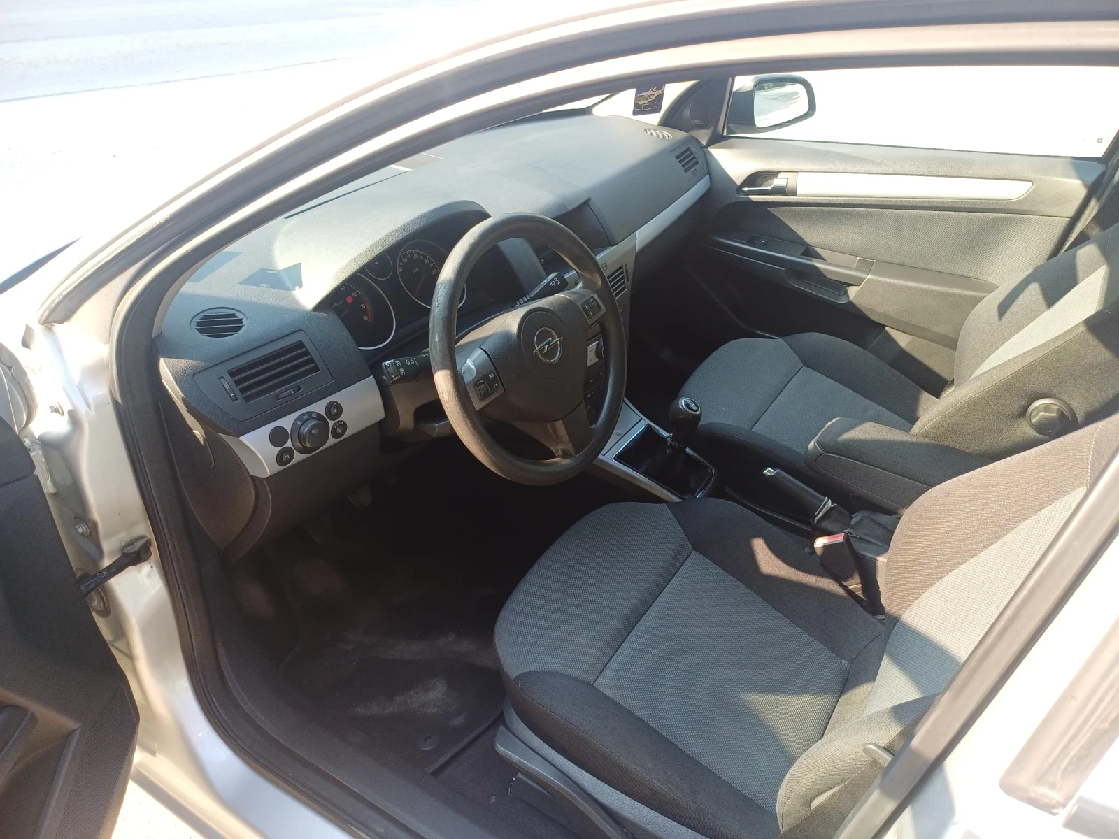 Opel Astra 1.6 twinport - изображение 7